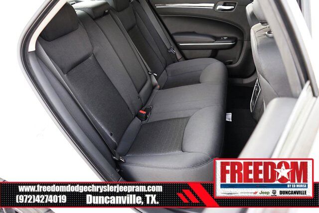 2022 Chrysler 300 Touring Irving TX