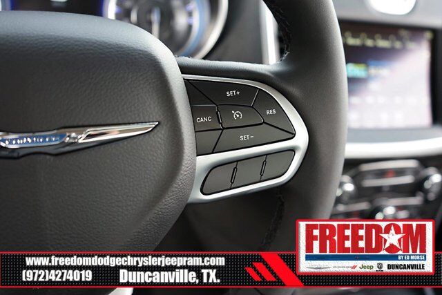 2022 Chrysler 300 Touring Irving TX