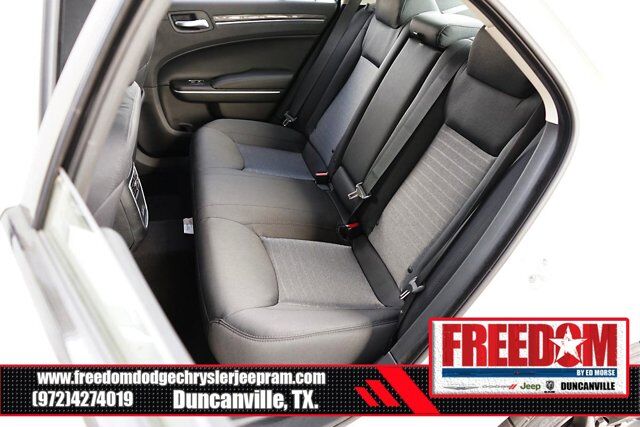 2022 Chrysler 300 Touring Irving TX