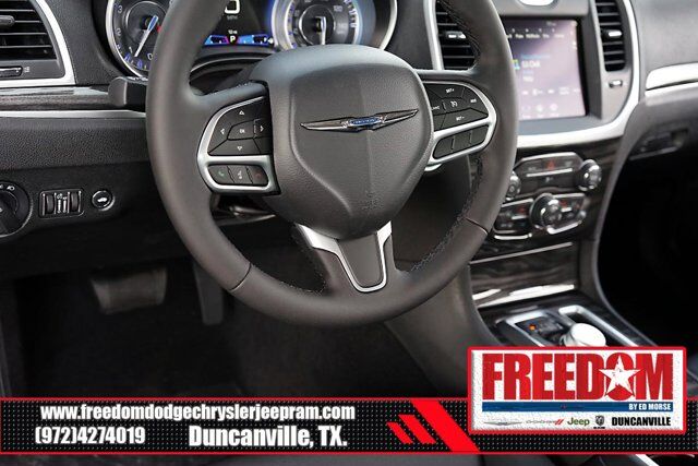 2022 Chrysler 300 Touring Irving TX