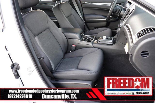 2022 Chrysler 300 Touring Irving TX