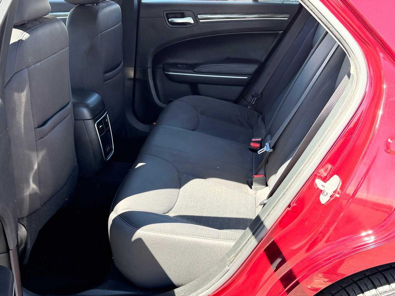2022 Chrysler 300 Touring Irving TX 2022 Chrysler 300 Touring Irving TX