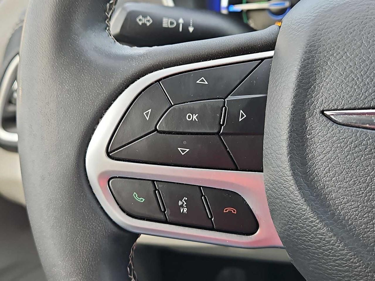 2022 Chrysler Pacifica Hybrid Touring L Irving TX