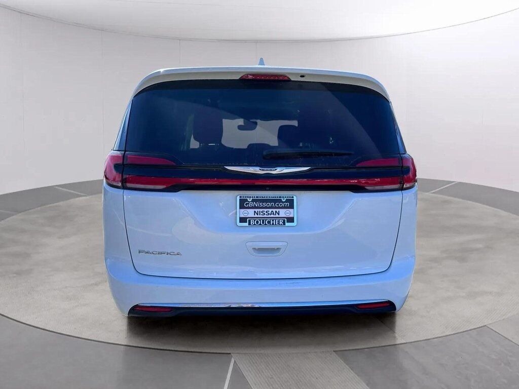 2022 Chrysler Pacifica Touring L San Clemente CA