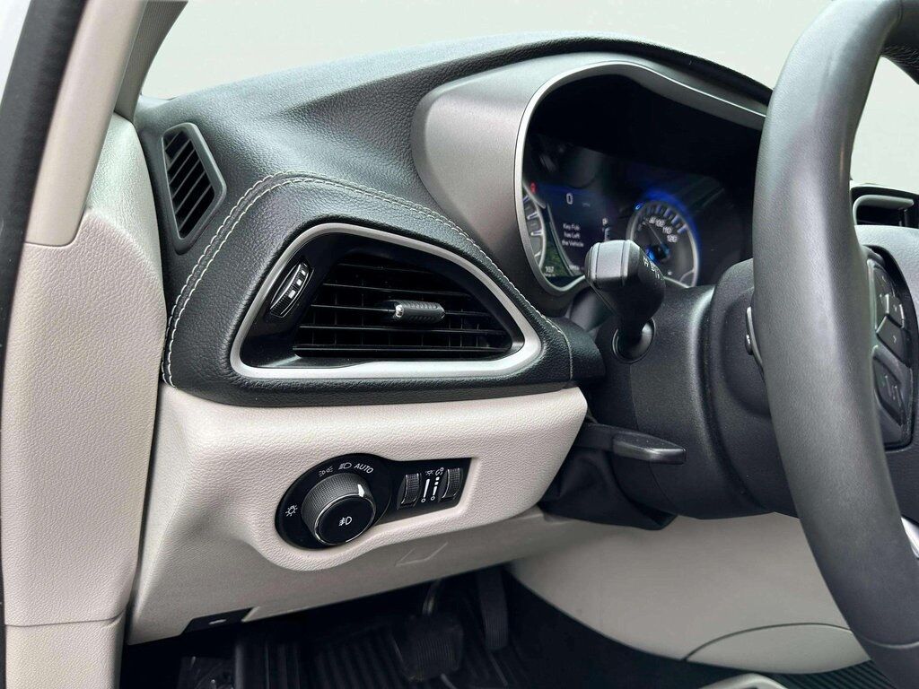 2022 Chrysler Pacifica Touring L San Clemente CA