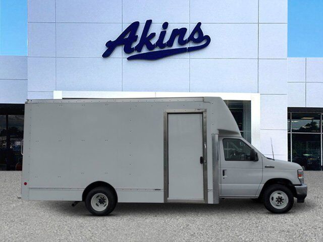 2022 Ford E-Series Cutaway E-450 DRW P900 16FT Winder GA 51470283
