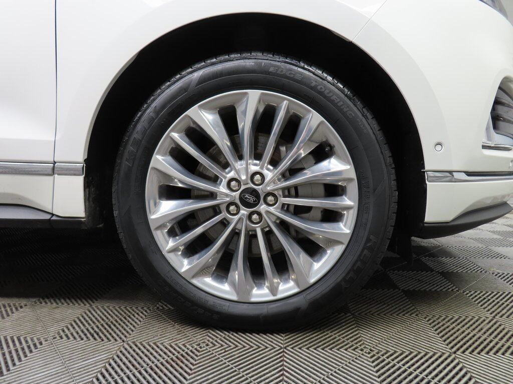 2022 Ford Edge Titanium AWD Fond du Lac WI