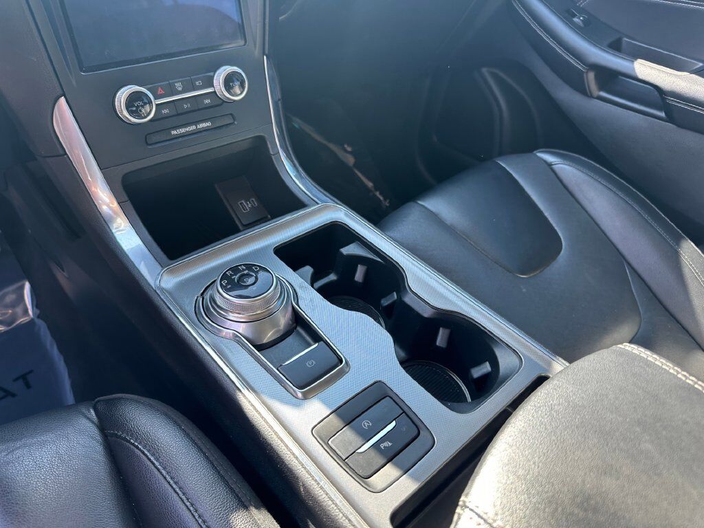2022 Ford Edge Titanium