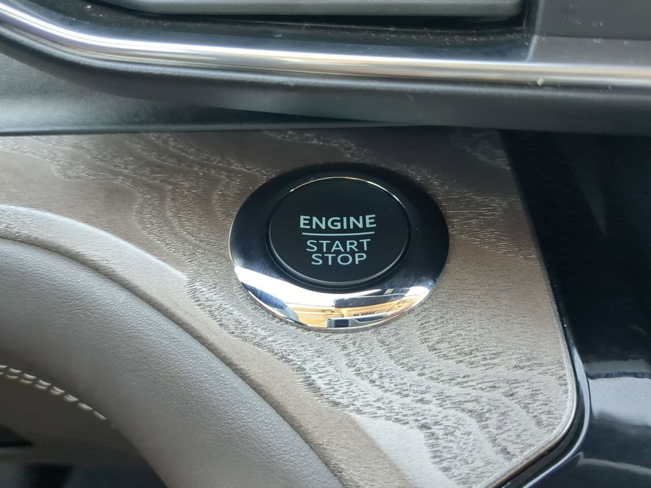 2022 Ford Explorer Platinum Appleton WI