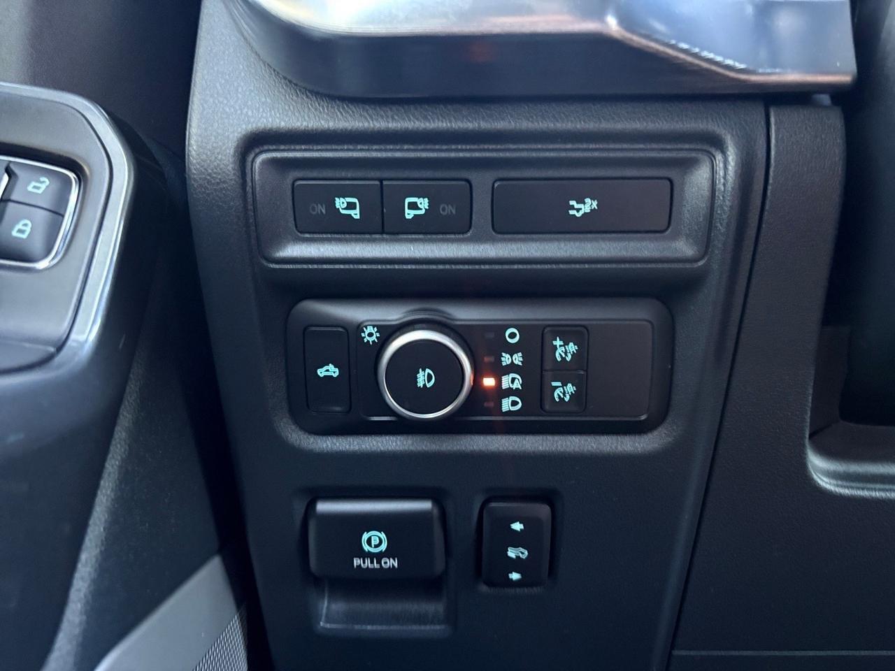 2022 Ford F-150 LARIAT, LIFTED, FENDER FLARES, TOW PACKAGE, 360 BACKUP CAMERA, POWER TAILGATE, BLIND SPOT ALERT, LANE KEEP ASSIST, HEATED & COOLING SEATS, APPLE CARPLAY/ANDROID AUTO, LOW MILES, 1 OWNER, THIS TRUCK HAS IT ALL! Virginia Beach VA 2022 Ford F-150 LARIAT, LIFTED, FENDER FLARES, TOW PACKAGE, 360 BACKUP CAMERA, POWER TAILGATE, BLIND SPOT ALERT, LANE KEEP ASSIST, HEATED & COOLING SEATS, APPLE CARPLAY/ANDROID AUTO, LOW MILES, 1 OWNER, THIS TRUCK HAS IT ALL! Virginia Beach VA