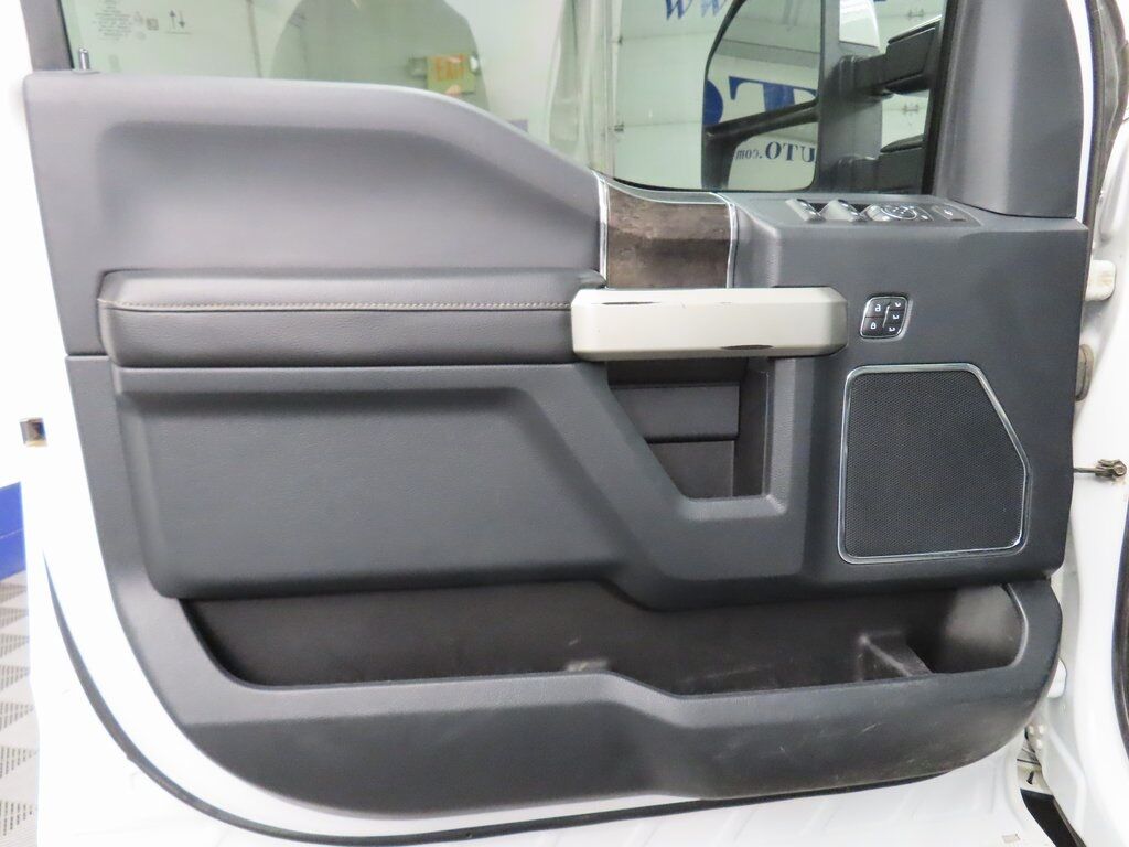 2022 Ford F-250 Super Duty 4x4 Crew Cab Lariat Fond du Lac WI 2022 Ford F-250 Super Duty 4x4 Crew Cab Lariat Fond du Lac WI