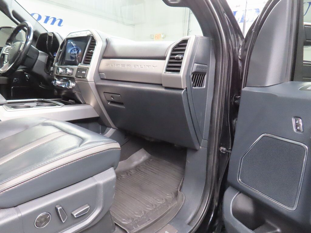 2022 Ford F-250 Super Duty 4x4 Crew Cab Platinum Fond du Lac WI 2022 Ford F-250 Super Duty 4x4 Crew Cab Platinum Fond du Lac WI