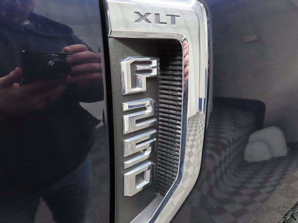 2022 Ford F-250 Super Duty 4x4 Crew Cab XLT Fond du Lac WI 2022 Ford F-250 Super Duty 4x4 Crew Cab XLT Fond du Lac WI
