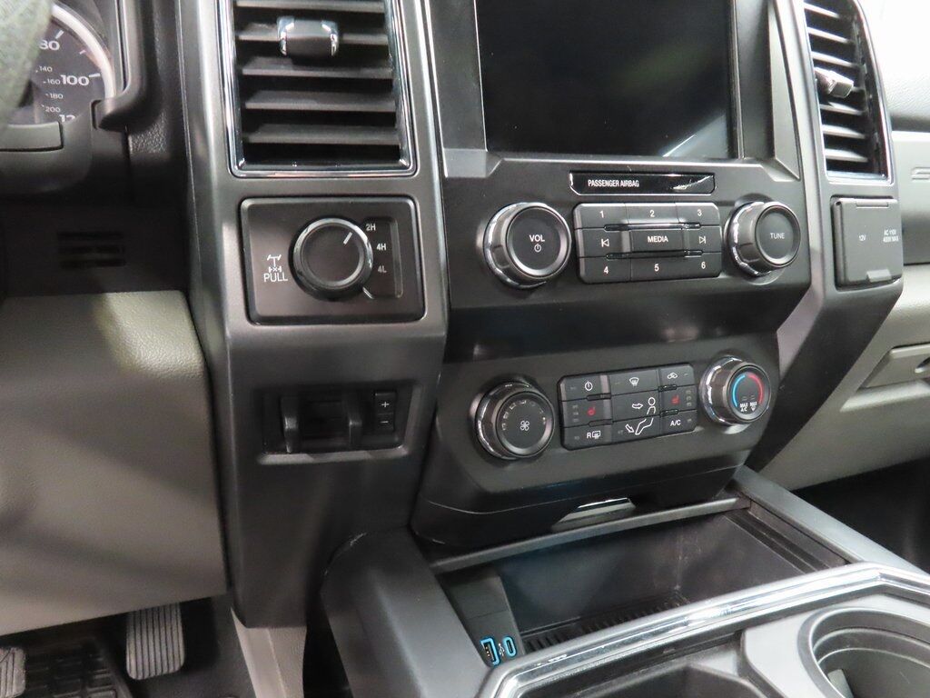 2022 Ford F-250 Super Duty 4x4 Crew Cab XLT Fond du Lac WI 2022 Ford F-250 Super Duty 4x4 Crew Cab XLT Fond du Lac WI