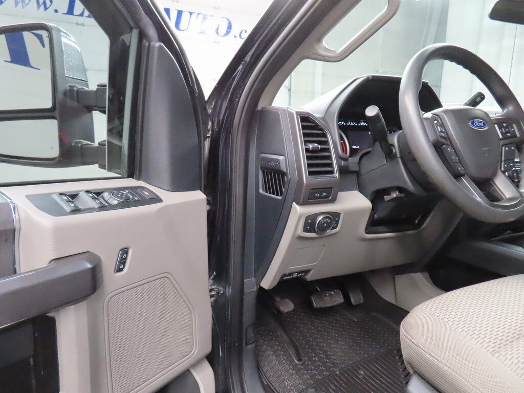 2022 Ford F-250 Super Duty 4x4 Crew Cab XLT Fond du Lac WI 2022 Ford F-250 Super Duty 4x4 Crew Cab XLT Fond du Lac WI