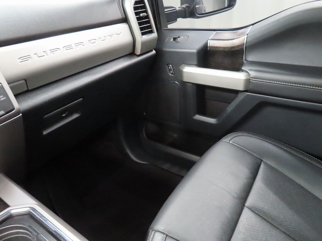 2022 Ford F-350 Super Duty 4x4 Crew Cab Lariat SRW Fond du Lac WI 2022 Ford F-350 Super Duty 4x4 Crew Cab Lariat SRW Fond du Lac WI