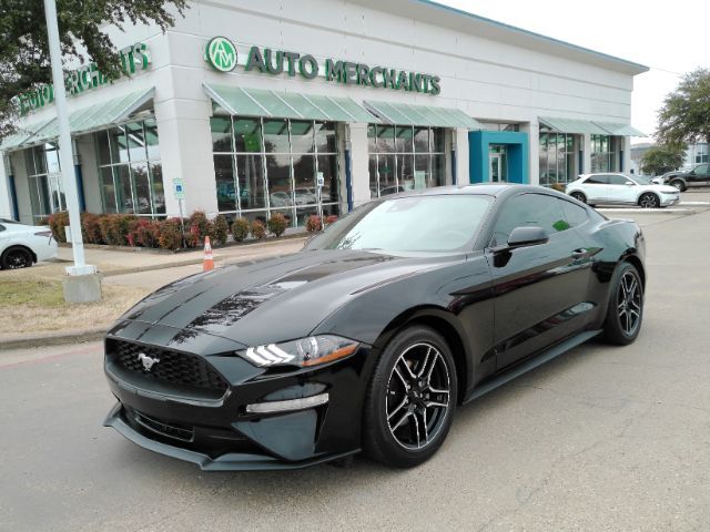 2022 Ford Mustang EcoBoost