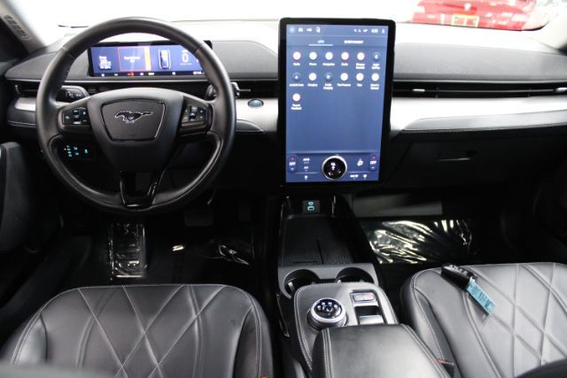 2022 Ford Mustang Mach-E