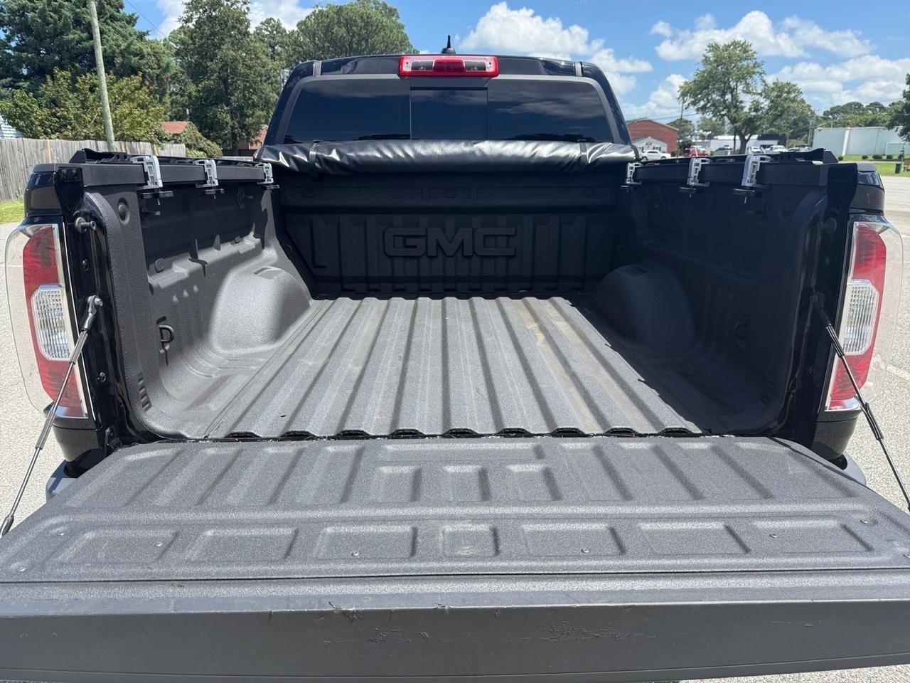 2022 GMC Canyon 4WD Elevation, TONNEAU COVER, APPLE CARPLAY/ANDROID AUTO, POWER MIRRORS, POWER SLIDING REAR WINDOW, BACKUP CAMERA, WIFI, NAVIGATION, CORNER REAR BUMPER STEP, TOW PACKAGE, BED LINER, ONLY 1 OWNER, CLEAN CARFAX! Norfolk VA 2022 GMC Canyon 4WD Elevation, TONNEAU COVER, APPLE CARPLAY/ANDROID AUTO, POWER MIRRORS, POWER SLIDING REAR WINDOW, BACKUP CAMERA, WIFI, NAVIGATION, CORNER REAR BUMPER STEP, TOW PACKAGE, BED LINER, ONLY 1 OWNER, CLEAN CARFAX! Norfolk VA