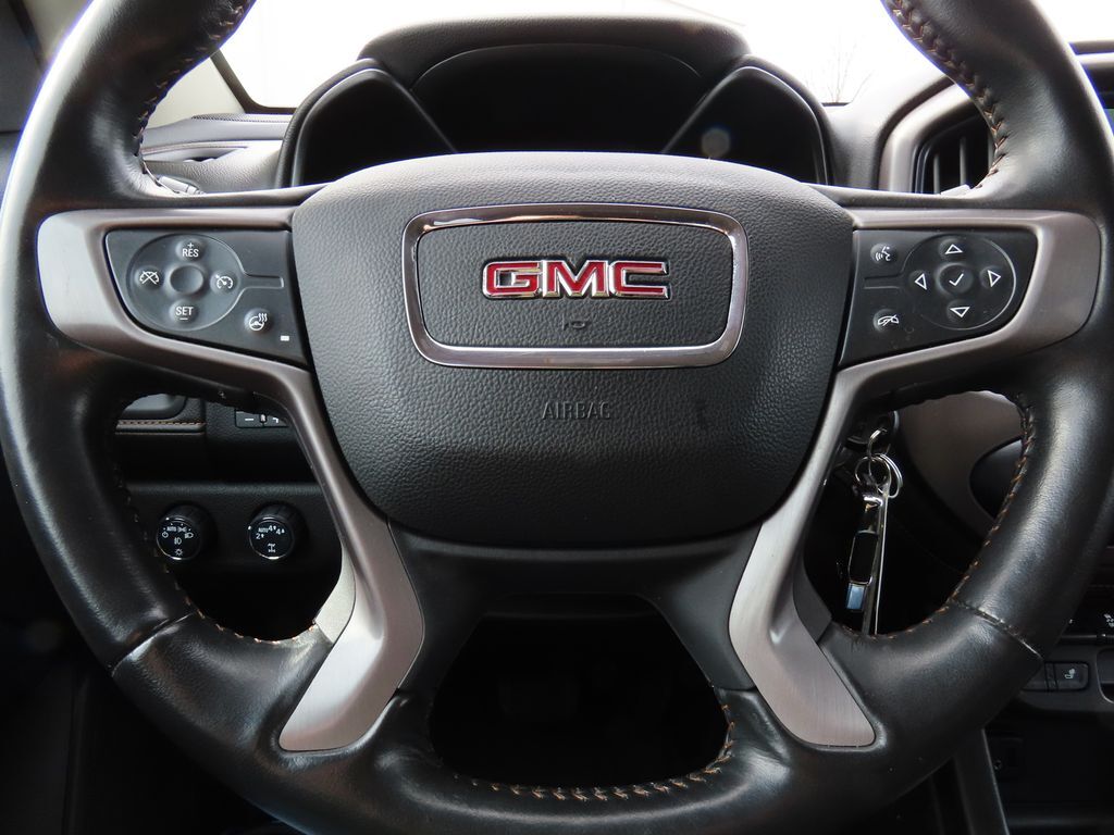 2022 GMC Canyon AT4 w/Leather