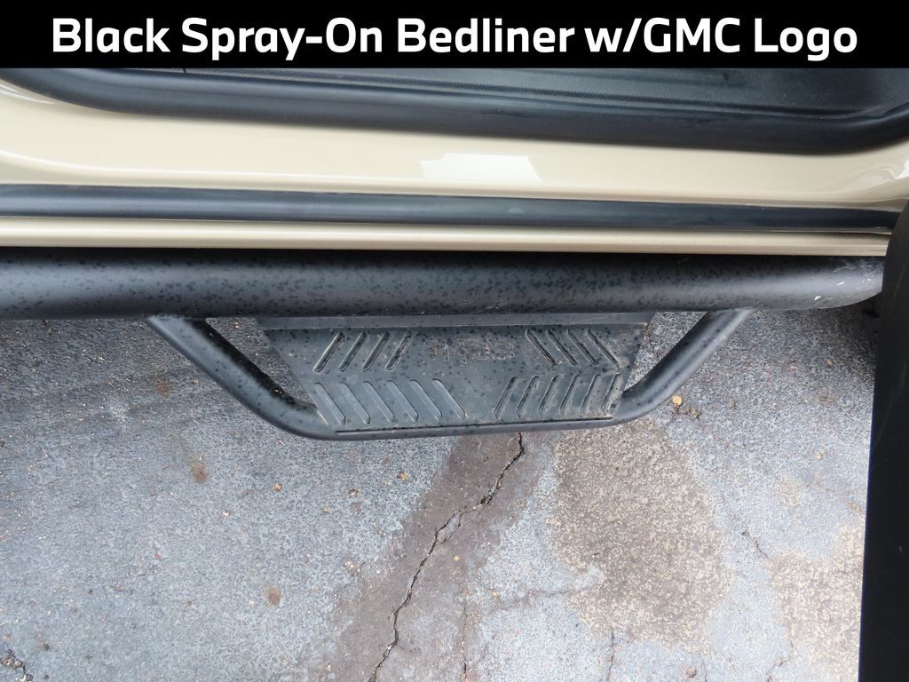 2022 GMC Canyon AT4 w/Leather