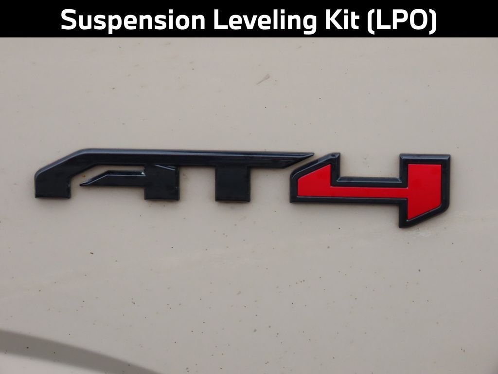 2022 GMC Canyon AT4 w/Leather