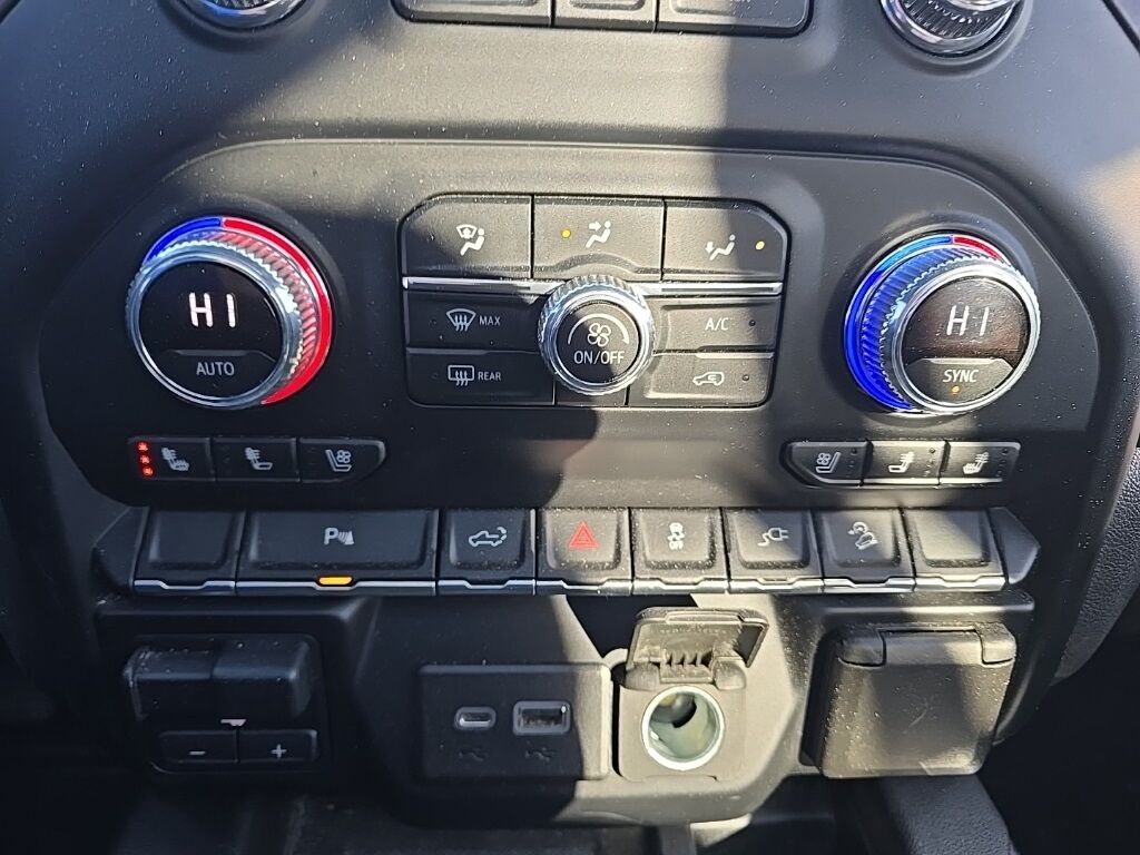 2022 GMC Sierra 1500 Limited 4x4 Crew Cab AT4 Fond du Lac WI 2022 GMC Sierra 1500 Limited 4x4 Crew Cab AT4 Fond du Lac WI