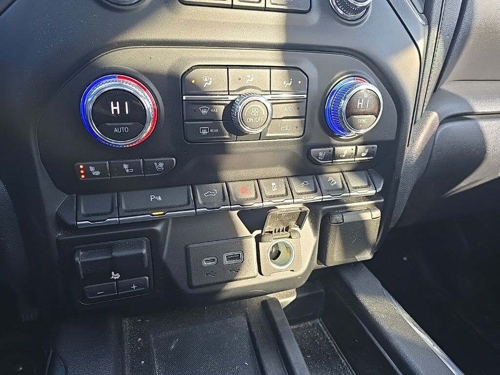 2022 GMC Sierra 1500 Limited 4x4 Crew Cab AT4 Fond du Lac WI 2022 GMC Sierra 1500 Limited 4x4 Crew Cab AT4 Fond du Lac WI