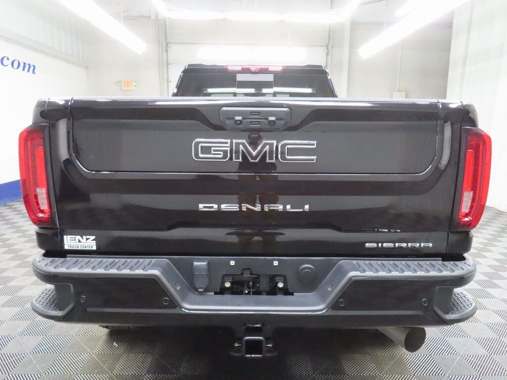 2022 GMC Sierra 2500HD 4x4 Crew Cab Denali Fond du Lac WI 2022 GMC Sierra 2500HD 4x4 Crew Cab Denali Fond du Lac WI