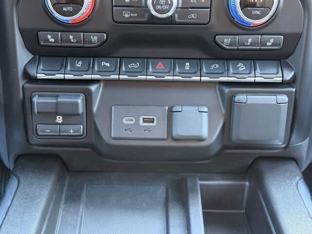 2022 GMC Sierra 2500HD AT4 San Clemente CA 2022 GMC Sierra 2500HD AT4 San Clemente CA