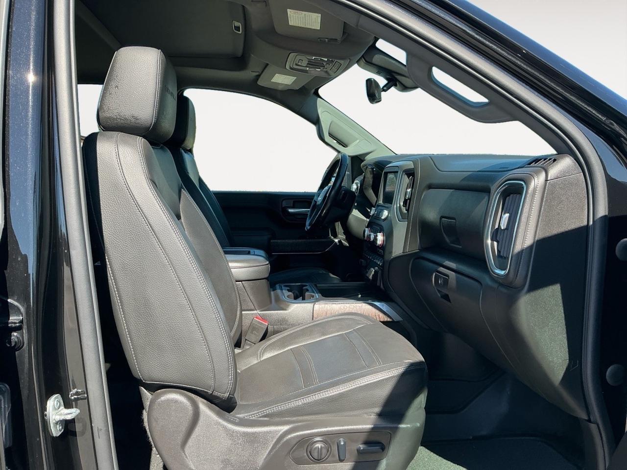 2022 GMC Sierra 2500HD Denali, HEATED/VENTILATED SEATS, SUNROOF, APPLE CARPLAY/ANDROID AUTO, POWER SLIDING REAR WINDOW, RUNNING BOARDS, TOW PACKAGE, BED LINER, BACKUP CAMERA, POWER FOLDING MIRRORS, HEATED REAR SEATS, TOW HOOKS, CLEAN CARFAX, ONLY 1 OWNER, THIS GMC HAS IT A Norfolk VA 2022 GMC Sierra 2500HD Denali, HEATED/VENTILATED SEATS, SUNROOF, APPLE CARPLAY/ANDROID AUTO, POWER SLIDING REAR WINDOW, RUNNING BOARDS, TOW PACKAGE, BED LINER, BACKUP CAMERA, POWER FOLDING MIRRORS, HEATED REAR SEATS, TOW HOOKS, CLEAN CARFAX, ONLY 1 OWNER, THIS GMC HAS IT A Norfolk VA