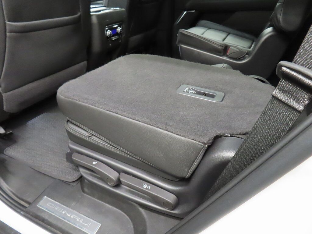 2022 GMC Yukon Denali 4WD Fond du Lac WI