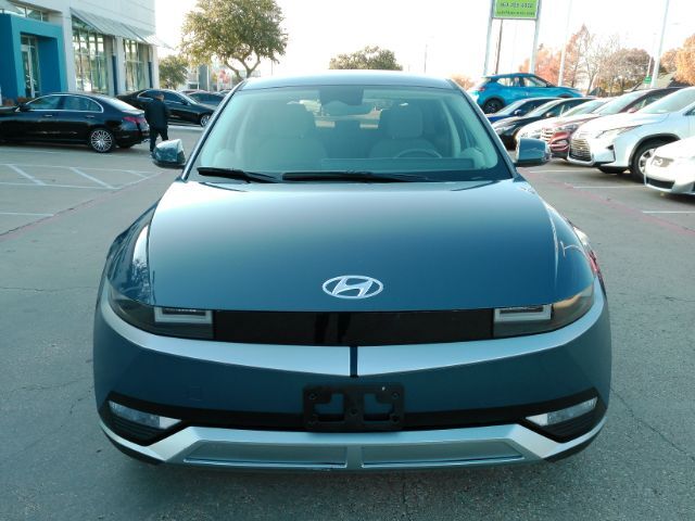 2022 Hyundai IONIQ 5 SE 2022 Hyundai IONIQ 5 SE