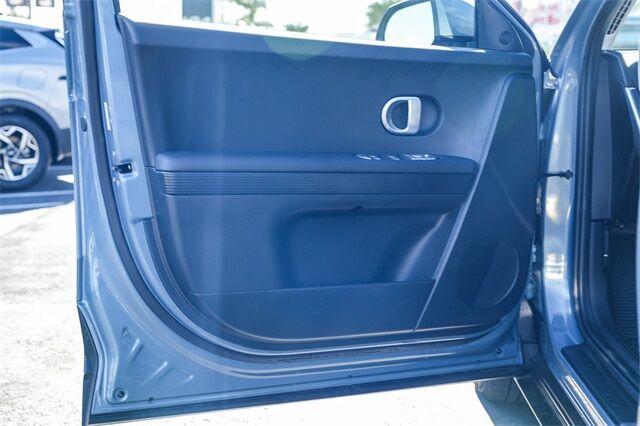 2022 Hyundai IONIQ 5 SE Huntington Beach CA 2022 Hyundai IONIQ 5 SE Huntington Beach CA