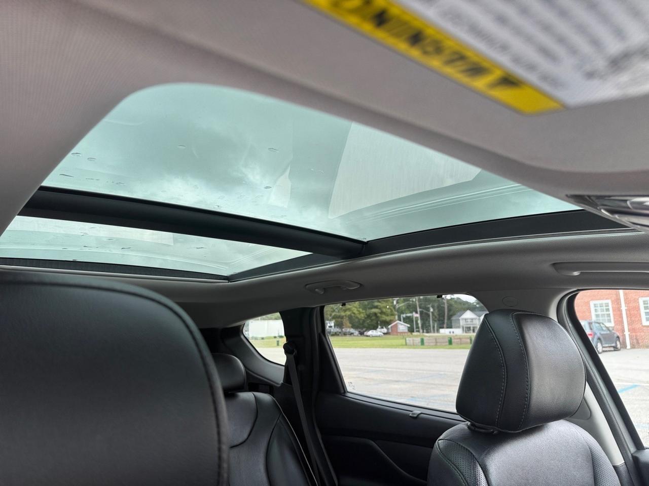 2022 Hyundai Santa Fe SEL, MOONROOF, HEATED SEATS, POWER LIFTGATE, BACKUP CAMERA, NAVIGATION, HARMAN/KARDON SPEAKERS, APPLE CARPLAY/ANDROID AUTO, BLIND SPOT ALERT, CLEAN CARFAX, COME AND TEST DRIVE TODAY! Norfolk VA 2022 Hyundai Santa Fe SEL, MOONROOF, HEATED SEATS, POWER LIFTGATE, BACKUP CAMERA, NAVIGATION, HARMAN/KARDON SPEAKERS, APPLE CARPLAY/ANDROID AUTO, BLIND SPOT ALERT, CLEAN CARFAX, COME AND TEST DRIVE TODAY! Norfolk VA
