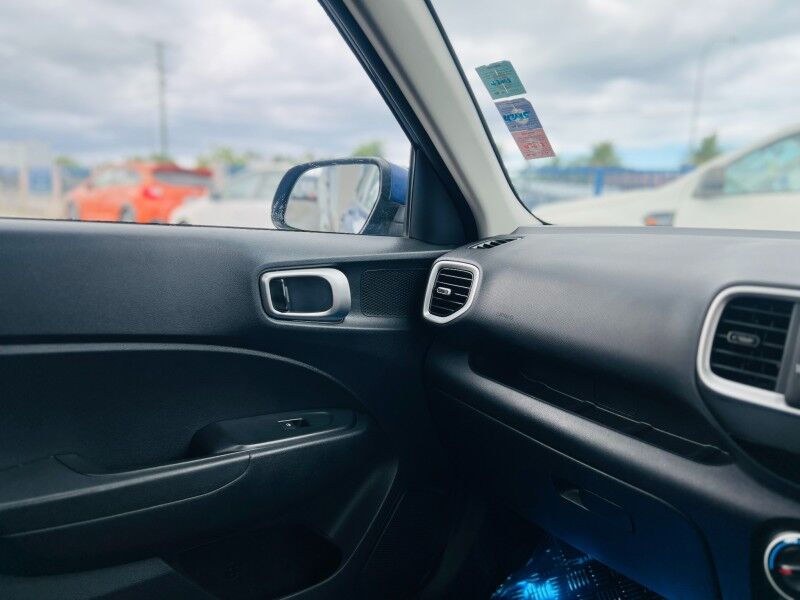 2022 Hyundai Venue GL (1.6L Petrol) Vaitele 2022 Hyundai Venue GL (1.6L Petrol) Vaitele