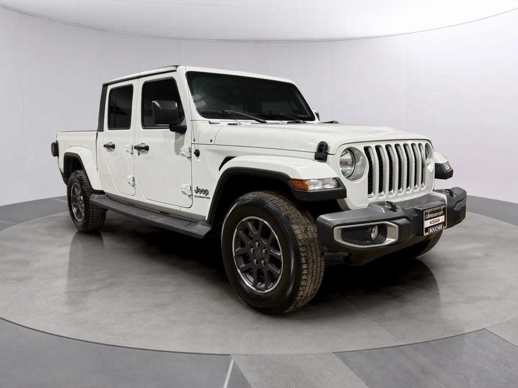 2022 Jeep Gladiator Overland w/Cold Weather &amp; Tow Pkg