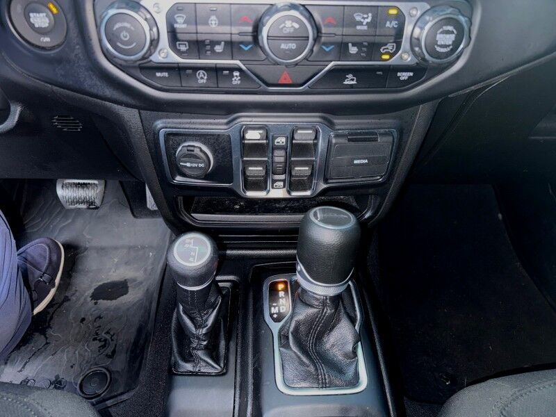 2022 Jeep Gladiator Sport S Crew Cab 4WD w/ Customer Preferred Package 24S Arlington VA