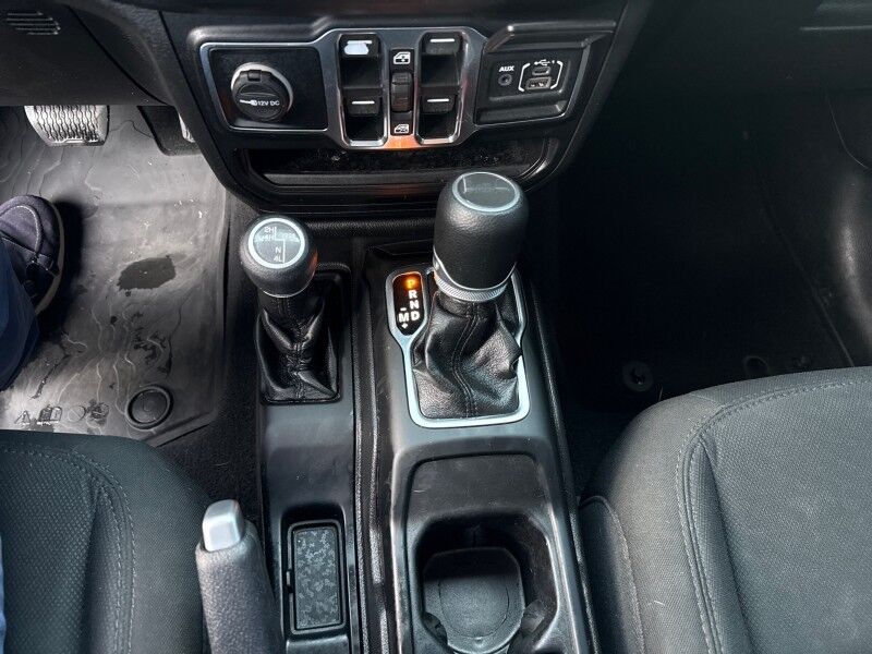 2022 Jeep Gladiator Sport S Crew Cab 4WD w/ Customer Preferred Package 24S Arlington VA