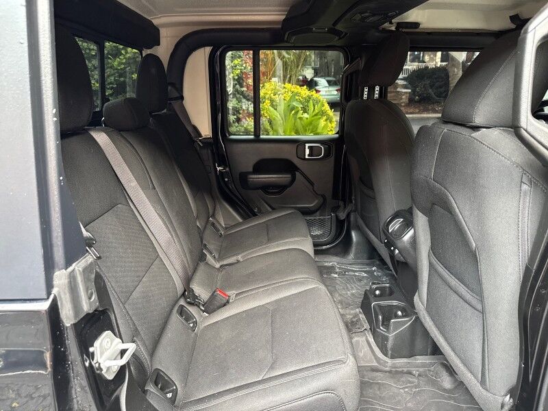 2022 Jeep Gladiator Sport S Crew Cab 4WD w/ Customer Preferred Package 24S Arlington VA
