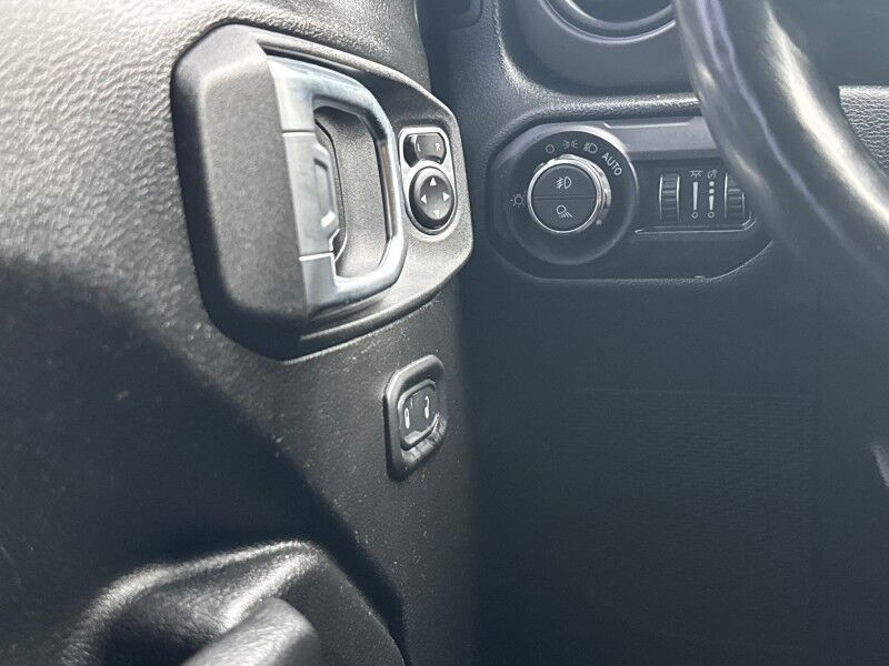 2022 Jeep Gladiator Sport S Crew Cab 4WD w/ Customer Preferred Package 24S Arlington VA