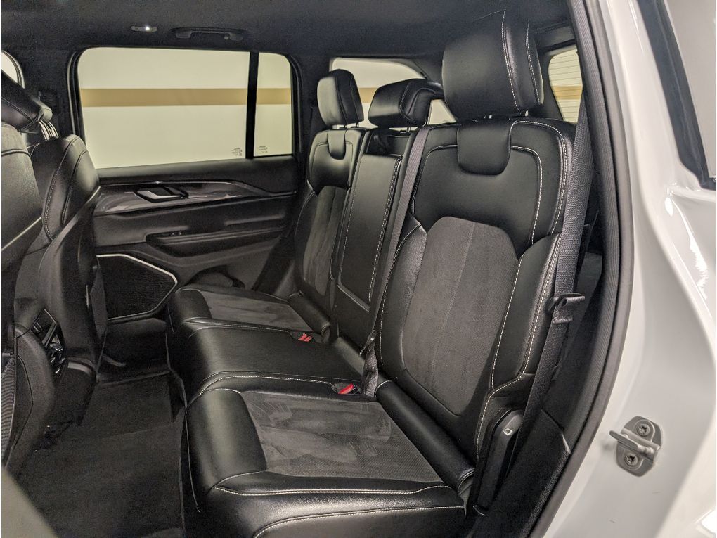 2022 Jeep Grand Cherokee Altitude Bozeman MT