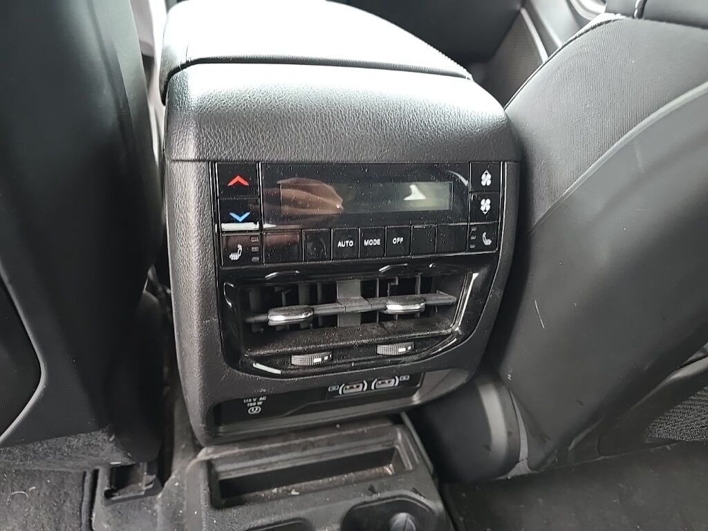 2022 Jeep Grand Cherokee L Limited 4WD 6 Passenger Fond du Lac WI