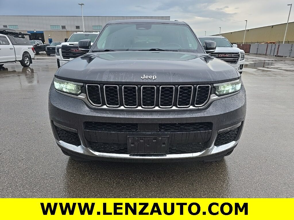 2022 Jeep Grand Cherokee L Limited 4WD 6 Passenger Fond du Lac WI