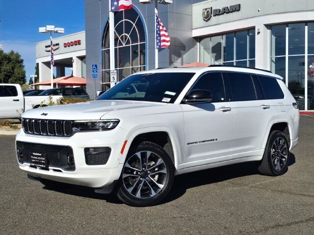 2022 Jeep Grand Cherokee L Overland 2022 Jeep Grand Cherokee L Overland