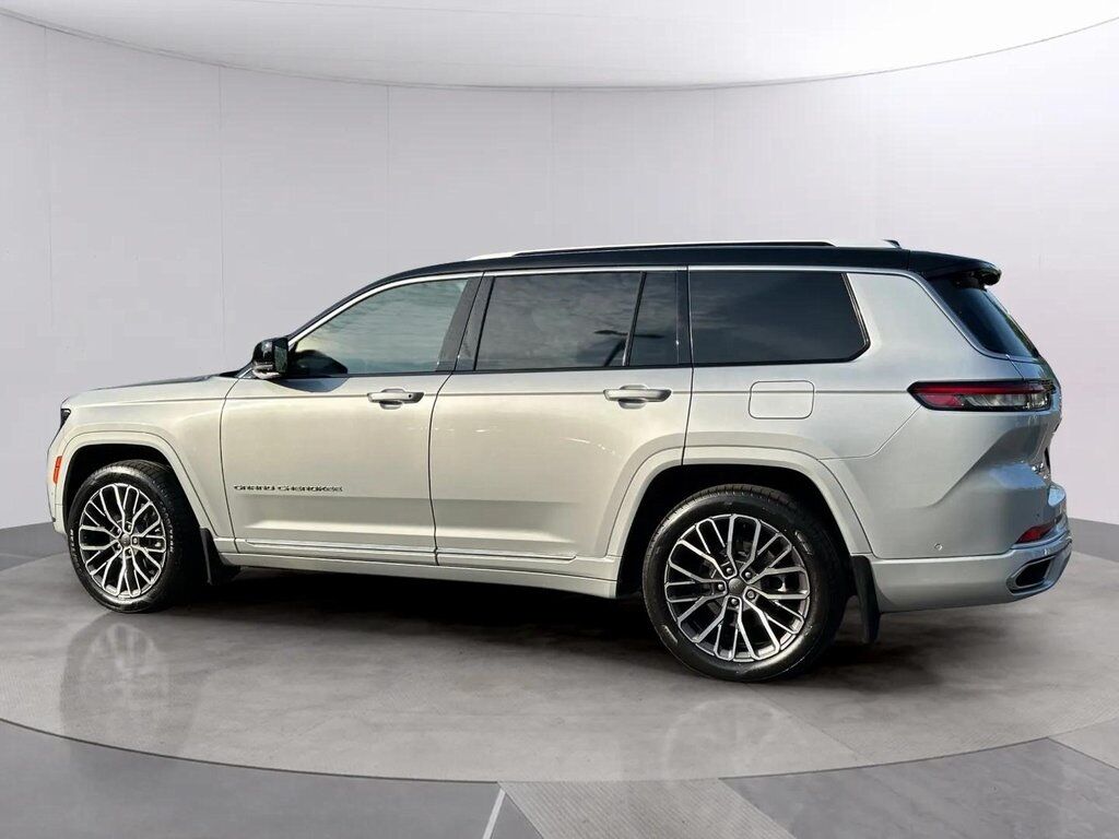2022 Jeep Grand Cherokee L Summit w/Reserve &amp; Advanced Protech Pkg San Clemente CA