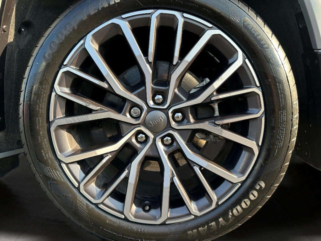 2022 Jeep Grand Cherokee L Summit w/Reserve &amp; Advanced Protech Pkg San Clemente CA