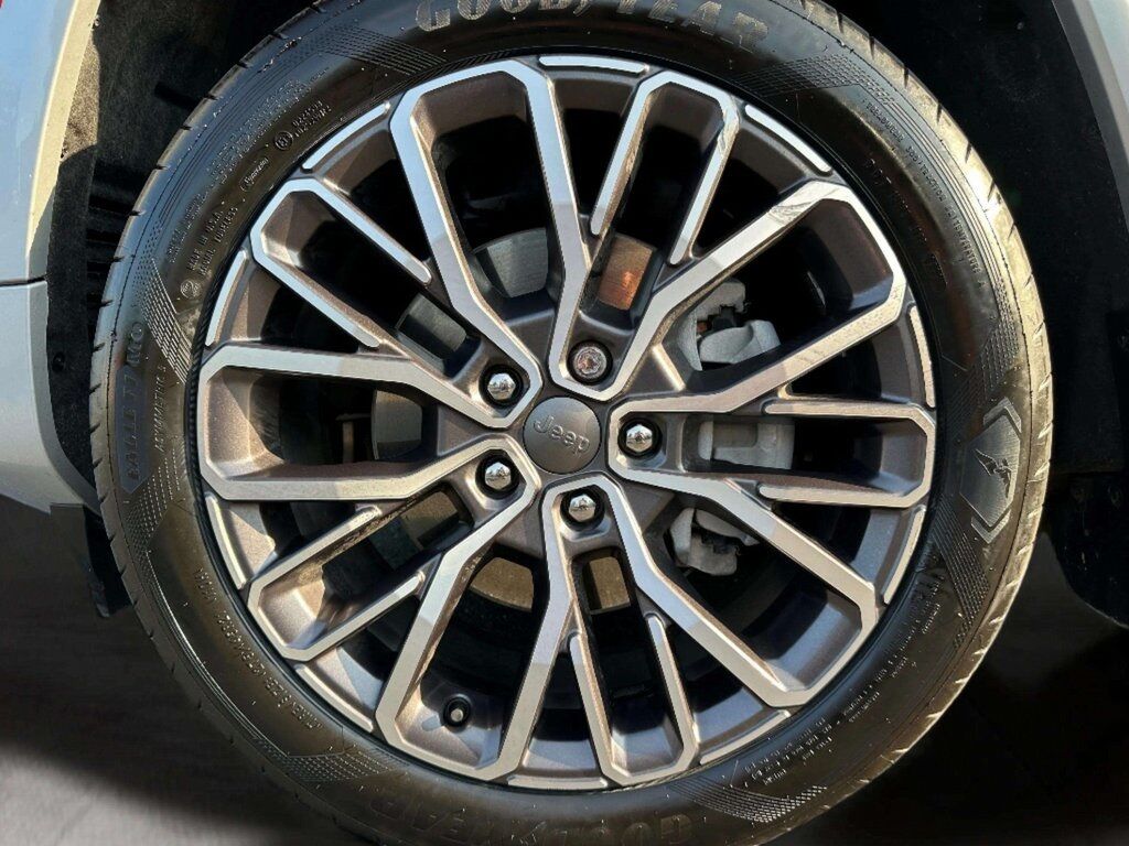 2022 Jeep Grand Cherokee L Summit w/Reserve &amp; Advanced Protech Pkg San Clemente CA