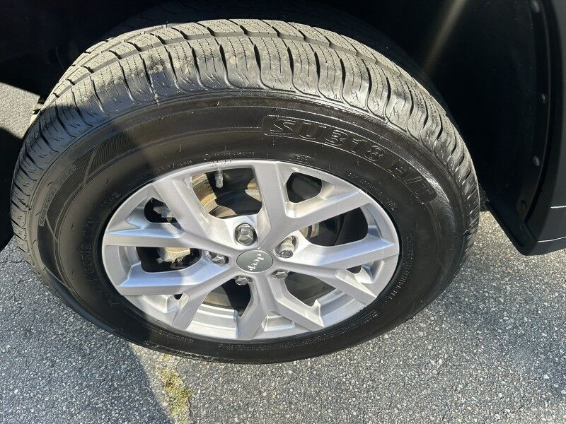 2022 Jeep Grand Cherokee Limited Webster MA 2022 Jeep Grand Cherokee Limited Webster MA
