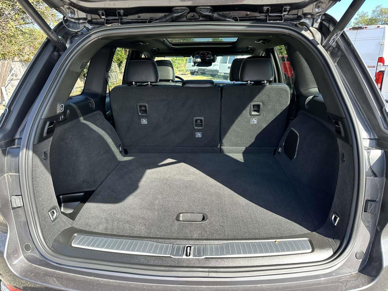 2022 Jeep Grand Cherokee Overland Clifton Park NY